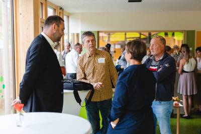 Gesprche nach dem beeindruckenden Rundgang